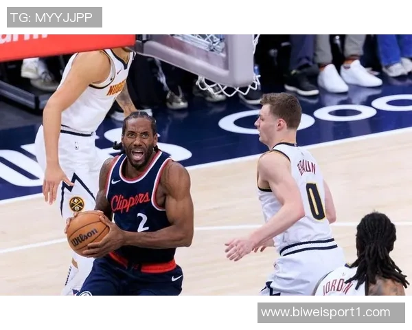 沃特森表现稳定全场14投8中贡献21分5篮板2助攻1盖帽并遭遇5次犯规