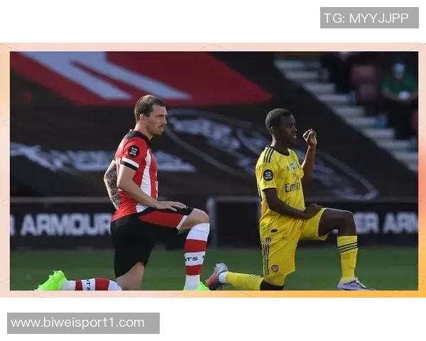 英超球员本周赛前首次单膝下跪共同反对种族歧视行动