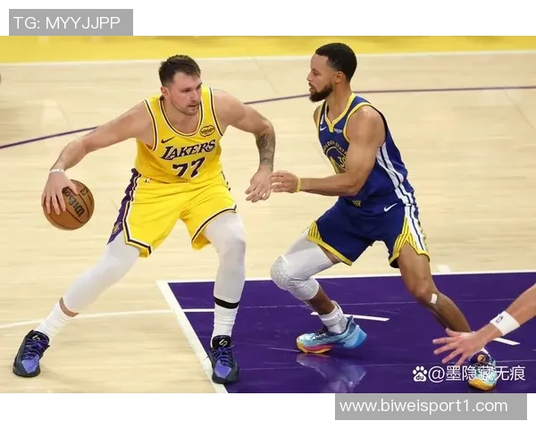 尽管努力拼搏戴维斯全场独得26分11篮板却难阻球队失利