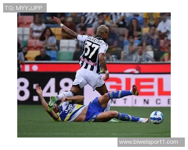 罗纳尔多经纪公司成功签约帕尔梅拉斯中场安德烈斯佩雷拉