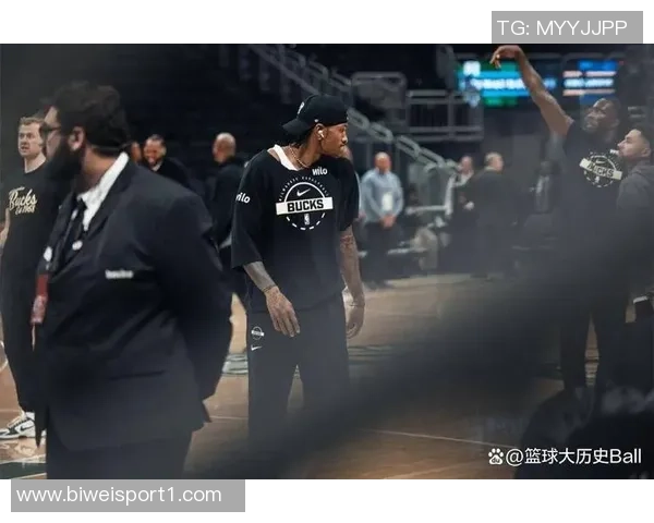 字母哥无奈感叹队友表现不佳特纳罗林斯小波特外线投篮惨淡