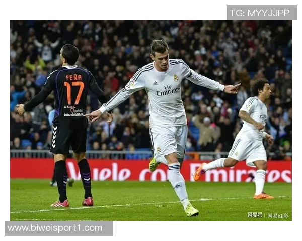 奥多贝尔精准传中特尔头球击中横梁险些破门